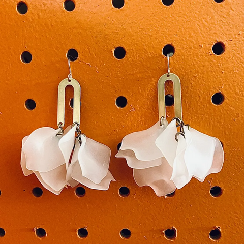 Flor Dangle Earrings